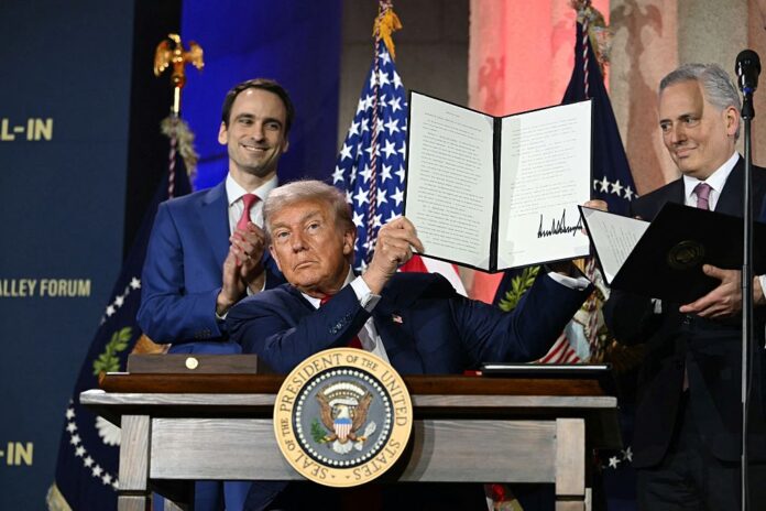 {